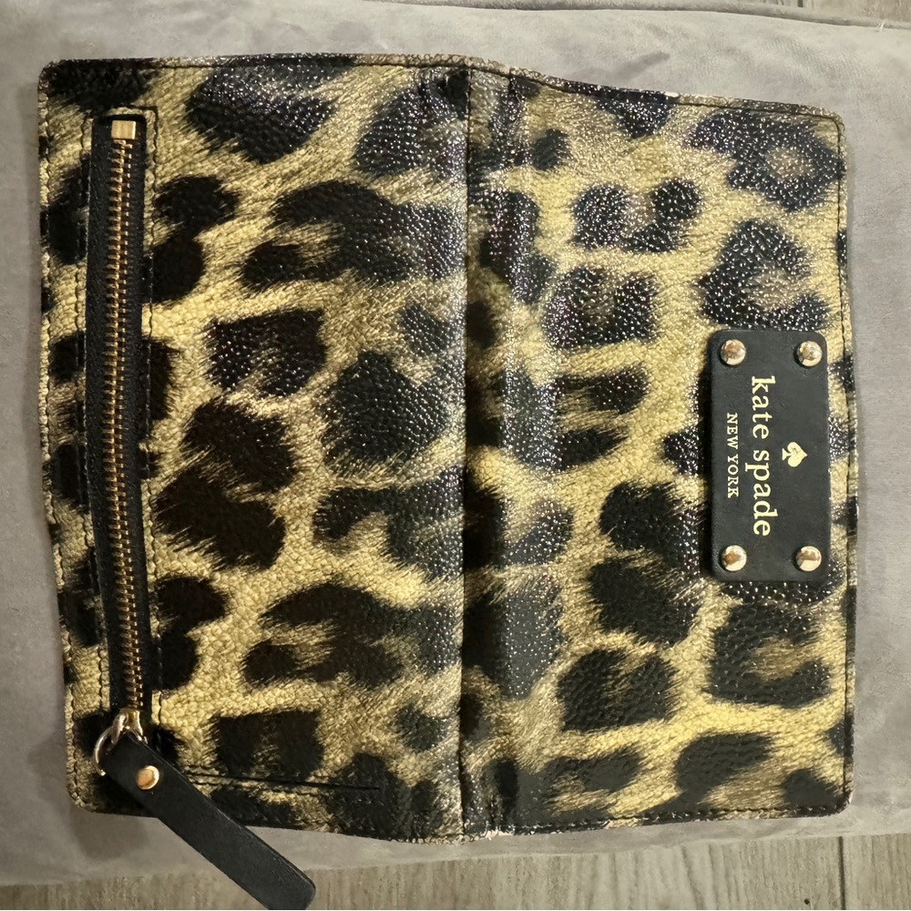Kate spade wallet